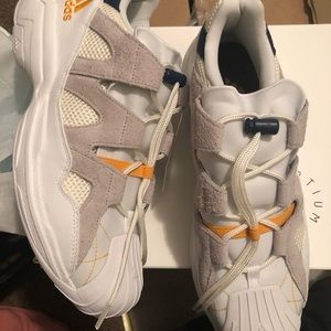 Meet your Posher, Raeraekwon